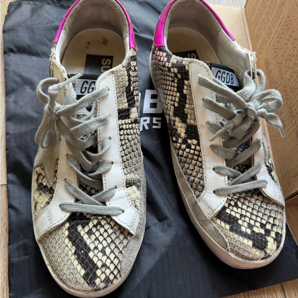 Golden Goose Superstars